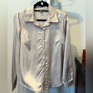 Silvery satin button up shirt, L
